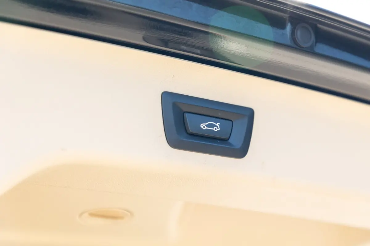 520i High Executive I Comfort I Hud I Panoramadak I Keurige nette auto