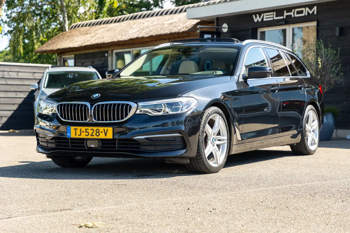 520i High Executive I Comfort I Hud I Panoramadak I Keurige nette auto