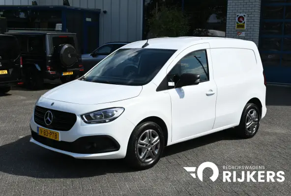 110 CDI L1 Pro 3 Zitplaatsen, Camera, Trekhaak