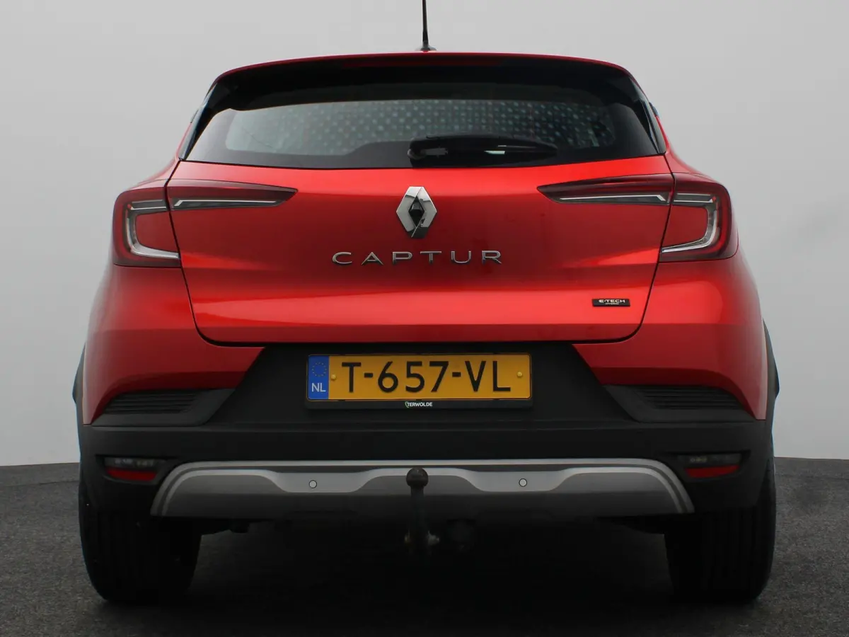 evolution E-Tech hybrid 145 | Trekhaak | Parkeercamera | Navigatie |