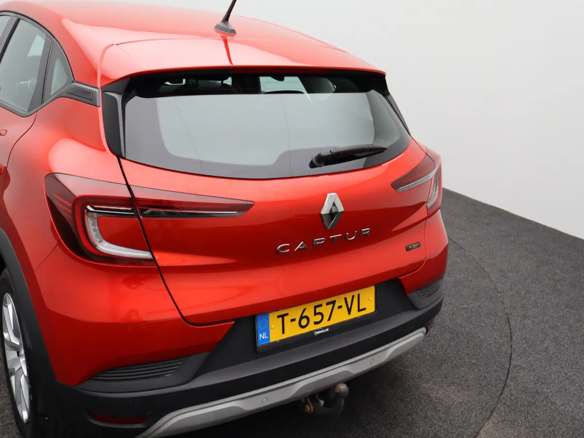 evolution E-Tech hybrid 145 | Trekhaak | Parkeercamera | Navigatie |