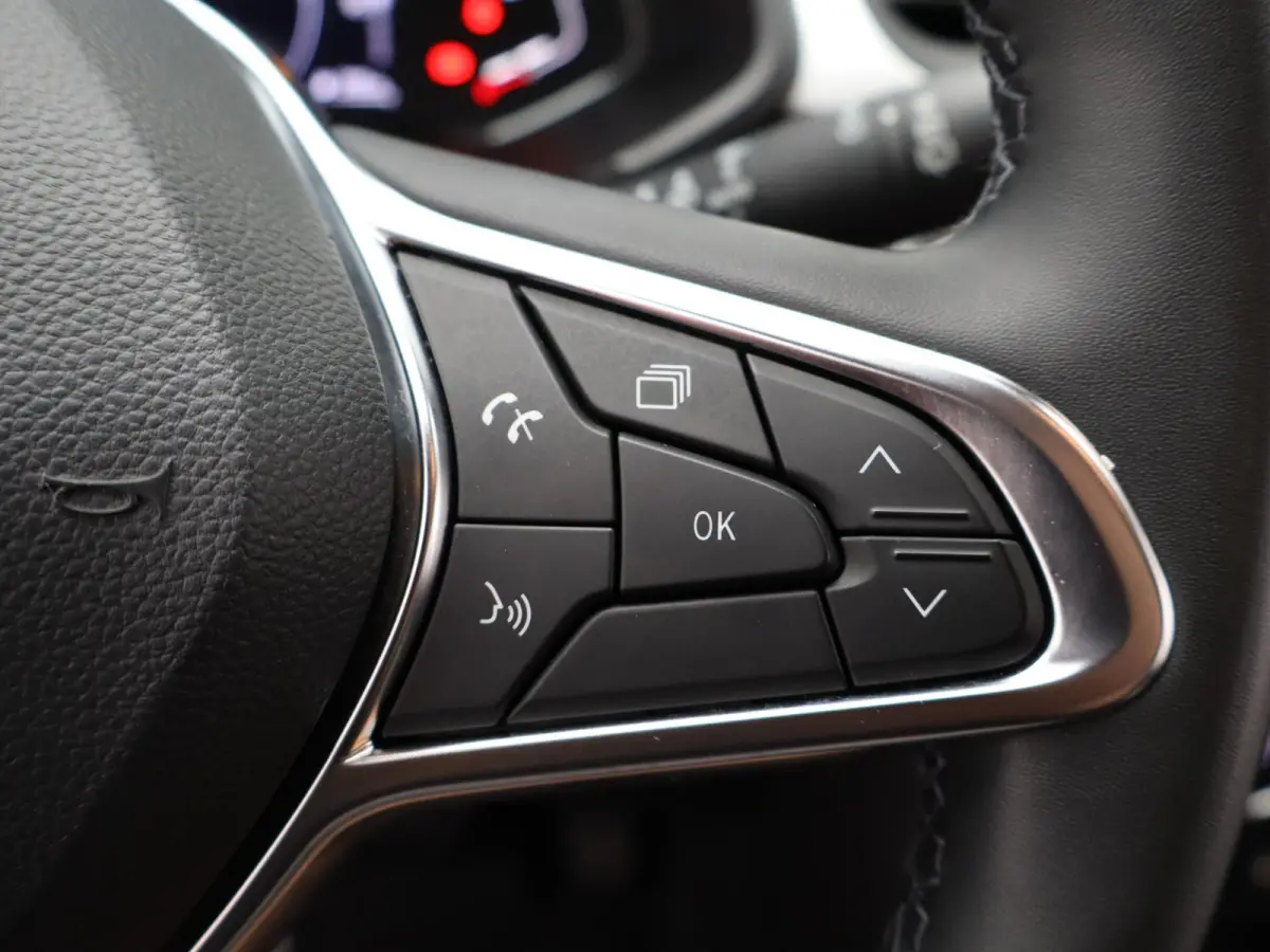 evolution E-Tech hybrid 145 | Trekhaak | Parkeercamera | Navigatie |