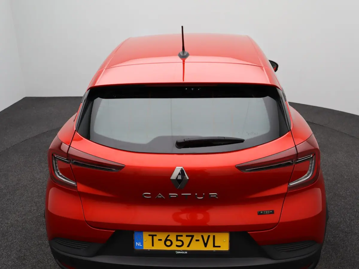 evolution E-Tech hybrid 145 | Trekhaak | Parkeercamera | Navigatie |