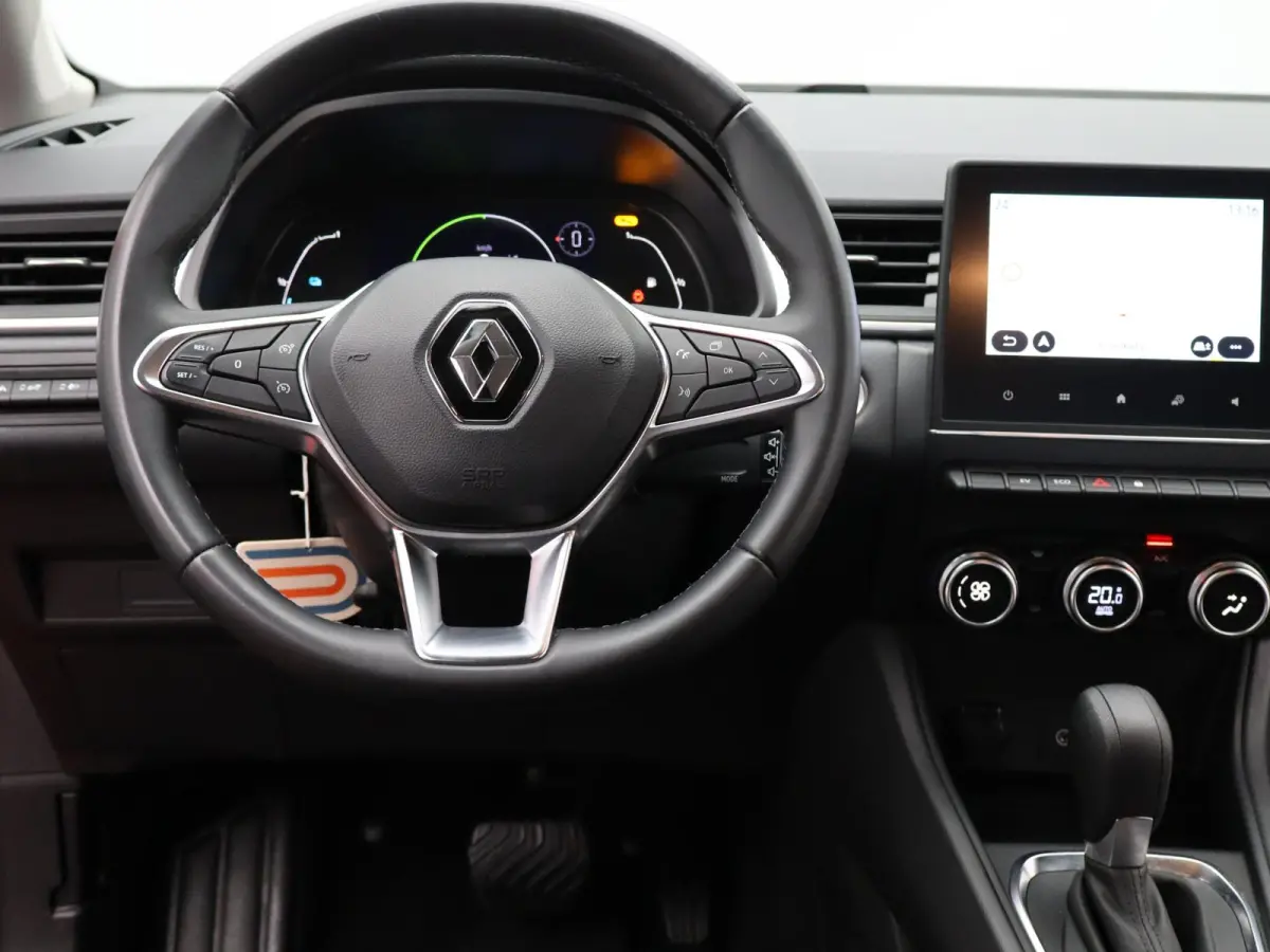 evolution E-Tech hybrid 145 | Trekhaak | Parkeercamera | Navigatie |