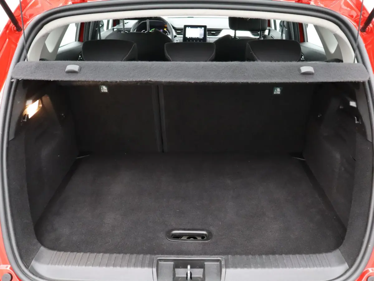 evolution E-Tech hybrid 145 | Trekhaak | Parkeercamera | Navigatie |