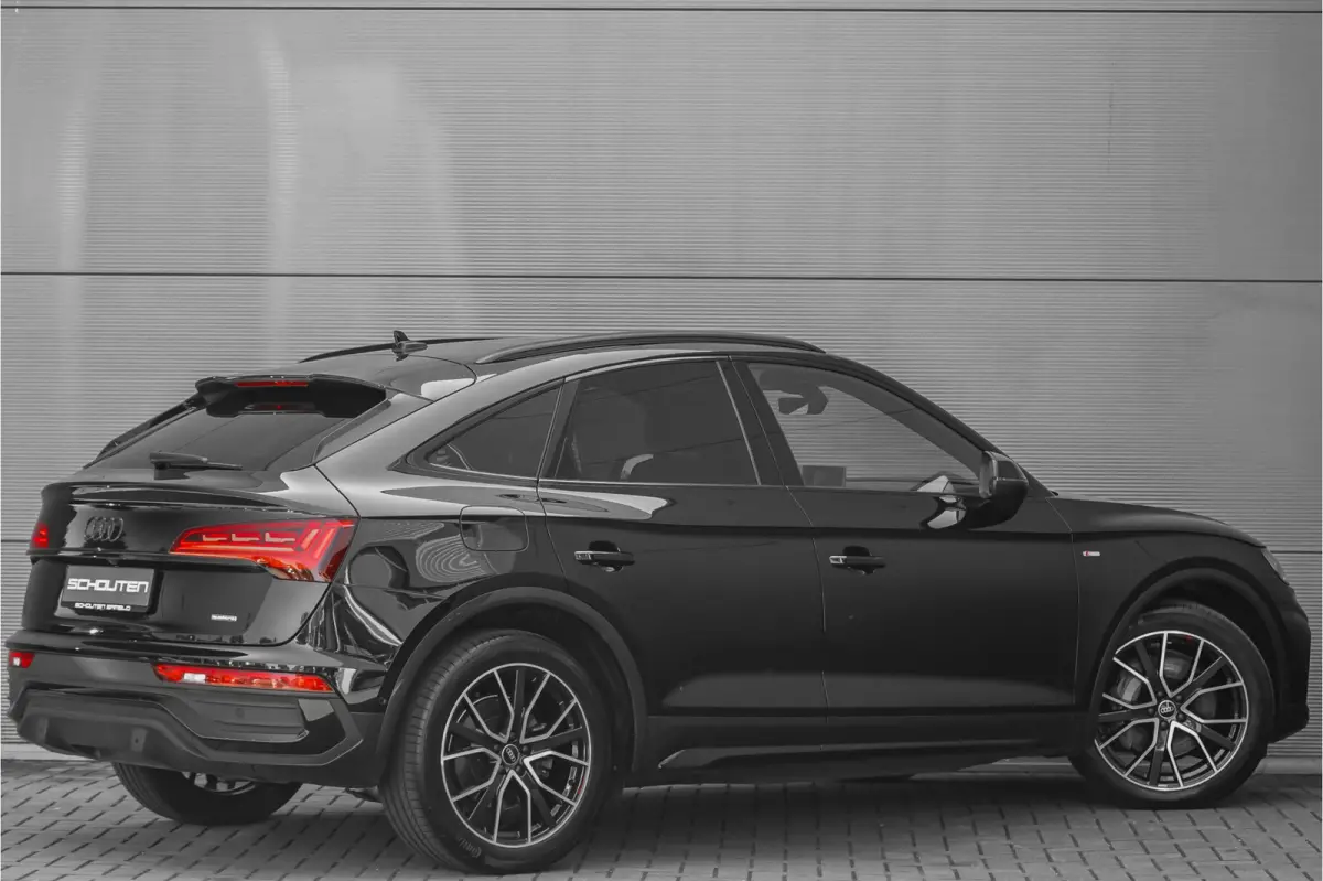 55 TFSI e S-Line Luchtvering ACC B&O Black Pack Trekhaak