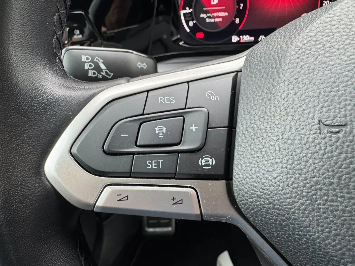 1.5 TSI Style | ALL-SEASON BANDEN | Met o.a. adaptive cruise, climate, achteruitrijcamera, stoelverwarming en PDC!