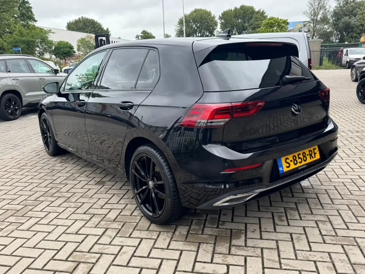 1.5 TSI Style | ALL-SEASON BANDEN | Met o.a. adaptive cruise, climate, achteruitrijcamera, stoelverwarming en PDC!