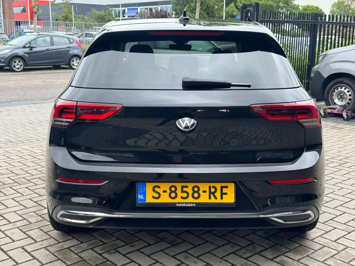 1.5 TSI Style | ALL-SEASON BANDEN | Met o.a. adaptive cruise, climate, achteruitrijcamera, stoelverwarming en PDC!