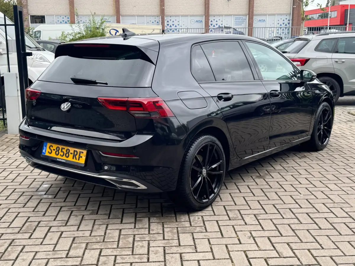 1.5 TSI Style | ALL-SEASON BANDEN | Met o.a. adaptive cruise, climate, achteruitrijcamera, stoelverwarming en PDC!