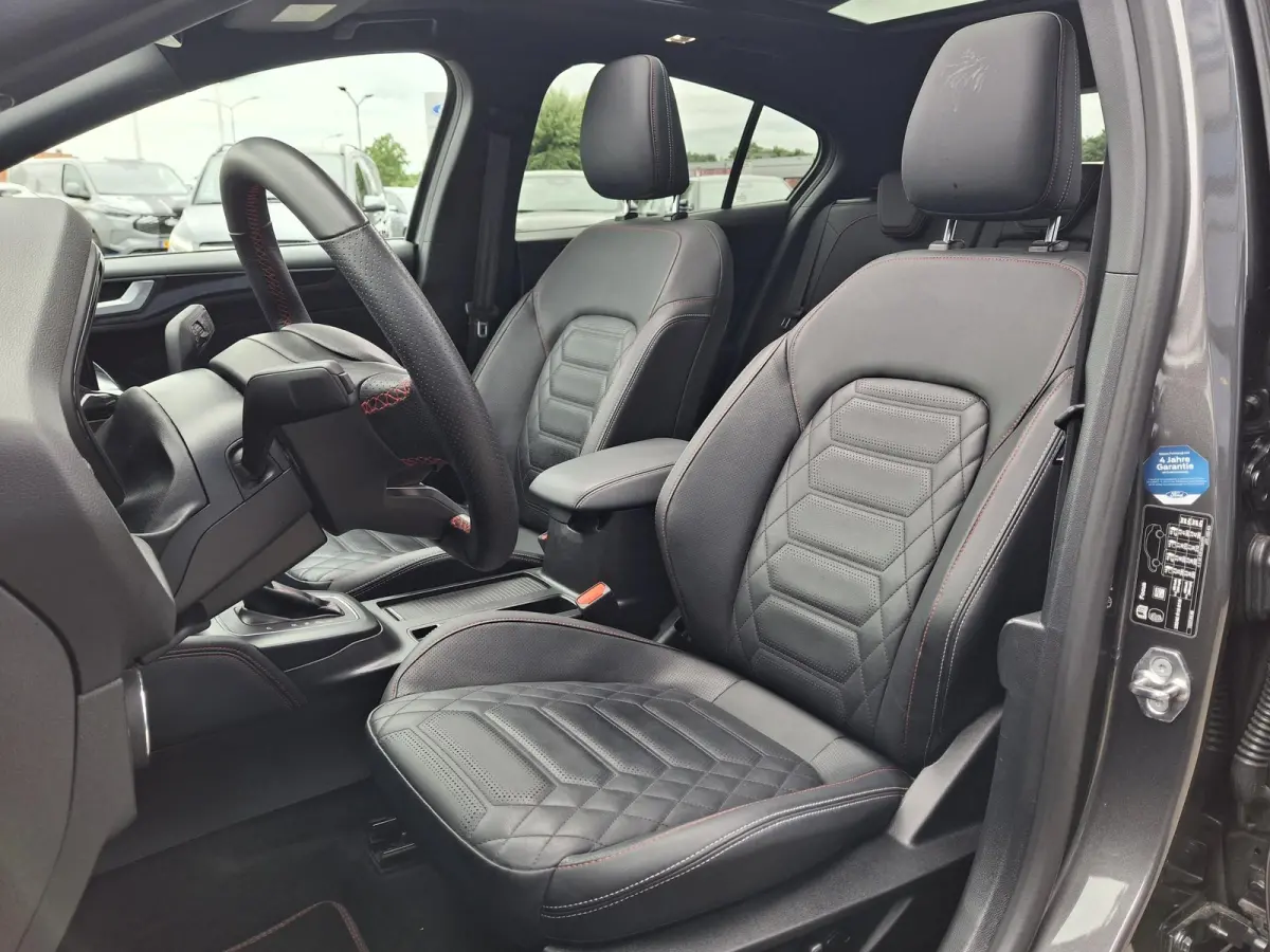 1.0 EcoBoost Hybrid ST Line X | Automaat | Leder | Pano | Winterpack | Adaptive Cruise | Blind Spot | Elektrische Stoelen | Camera |