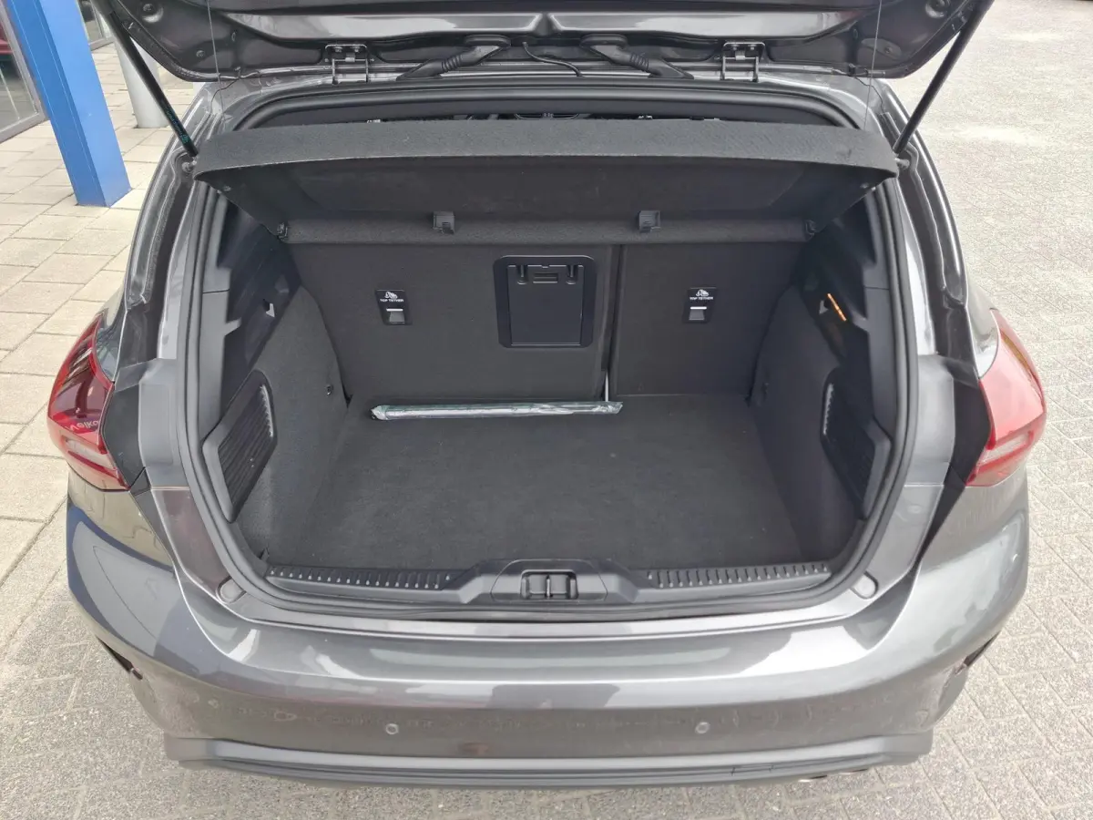 1.0 EcoBoost Hybrid ST Line X | Automaat | Leder | Pano | Winterpack | Adaptive Cruise | Blind Spot | Elektrische Stoelen | Camera |