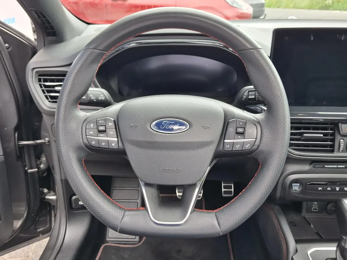 1.0 EcoBoost Hybrid ST Line X | Automaat | Leder | Pano | Winterpack | Adaptive Cruise | Blind Spot | Elektrische Stoelen | Camera |