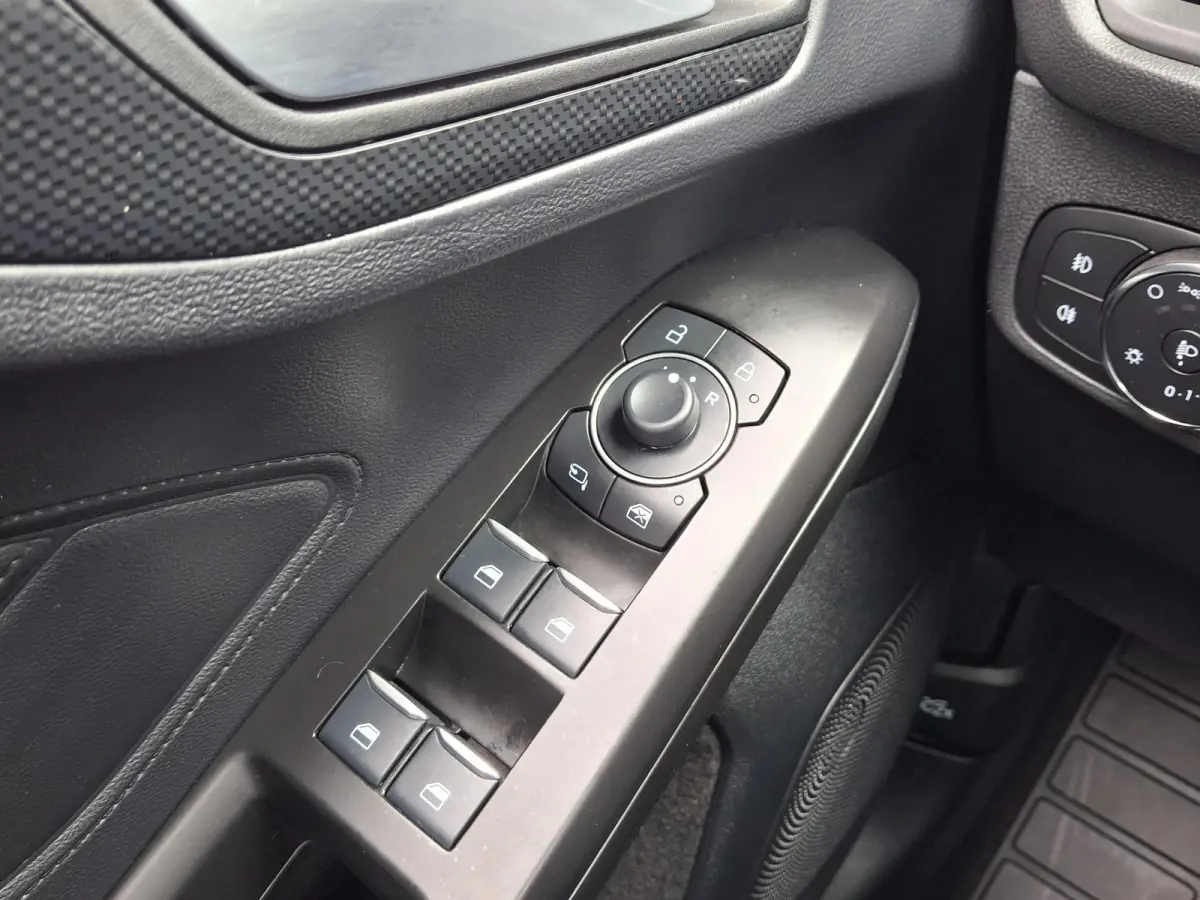 1.0 EcoBoost Hybrid ST Line X | Automaat | Leder | Pano | Winterpack | Adaptive Cruise | Blind Spot | Elektrische Stoelen | Camera |