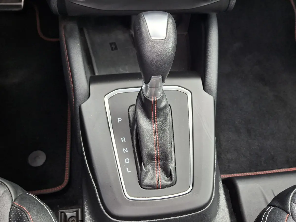 1.0 EcoBoost Hybrid ST Line X | Automaat | Leder | Pano | Winterpack | Adaptive Cruise | Blind Spot | Elektrische Stoelen | Camera |