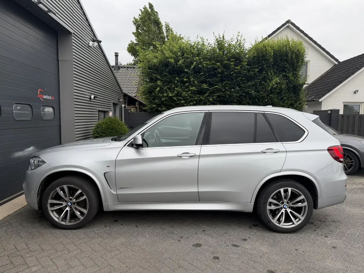 xDrive30d High Executive M-Sport | Panoramadak | 360* Camera | Harmon Kardon | Elektrische Achterklep | Elektrische Trekhaak |