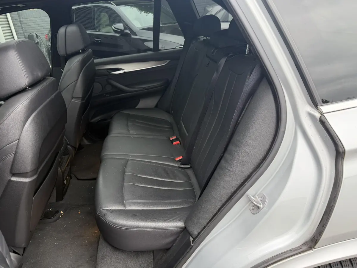 xDrive30d High Executive M-Sport | Panoramadak | 360* Camera | Harmon Kardon | Elektrische Achterklep | Elektrische Trekhaak |