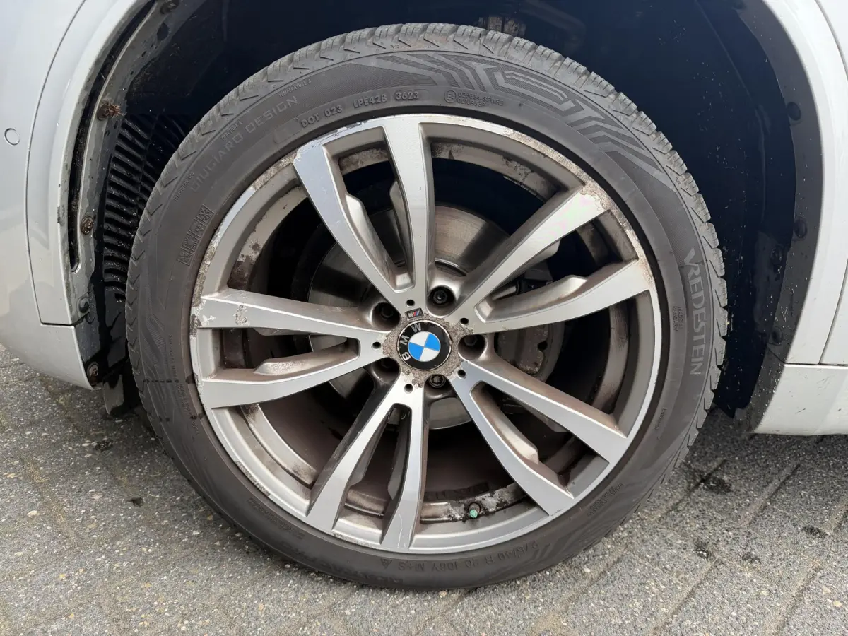 xDrive30d High Executive M-Sport | Panoramadak | 360* Camera | Harmon Kardon | Elektrische Achterklep | Elektrische Trekhaak |