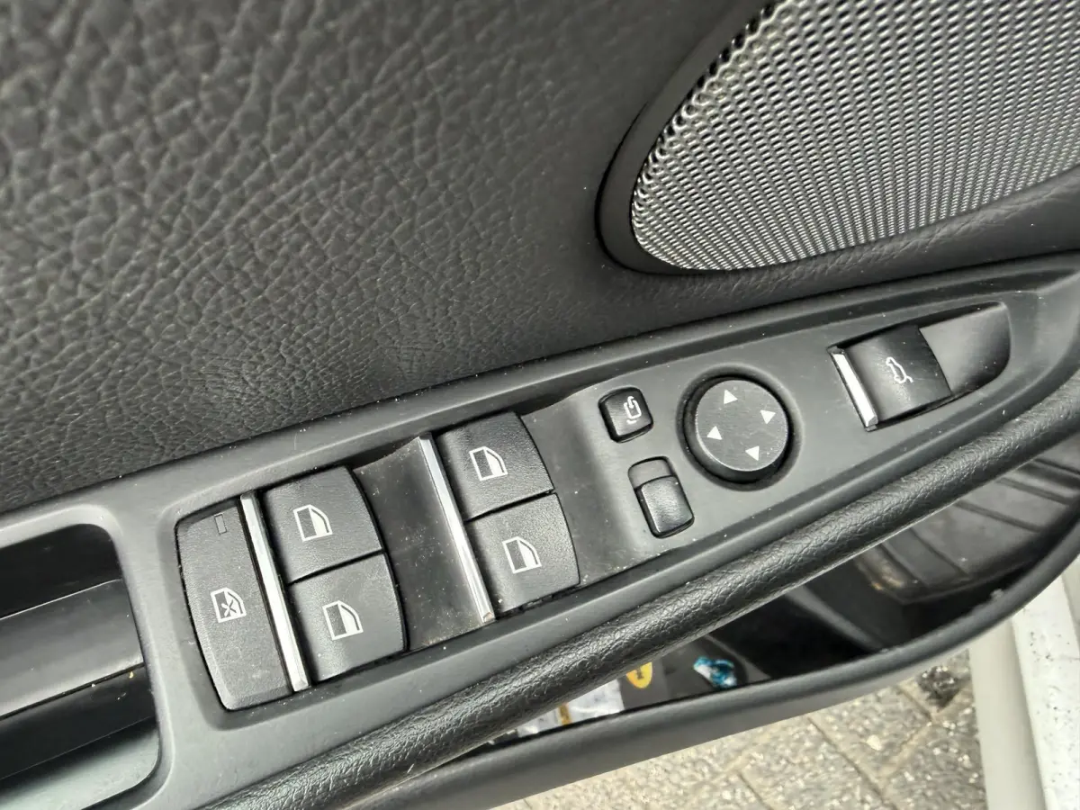 xDrive30d High Executive M-Sport | Panoramadak | 360* Camera | Harmon Kardon | Elektrische Achterklep | Elektrische Trekhaak |