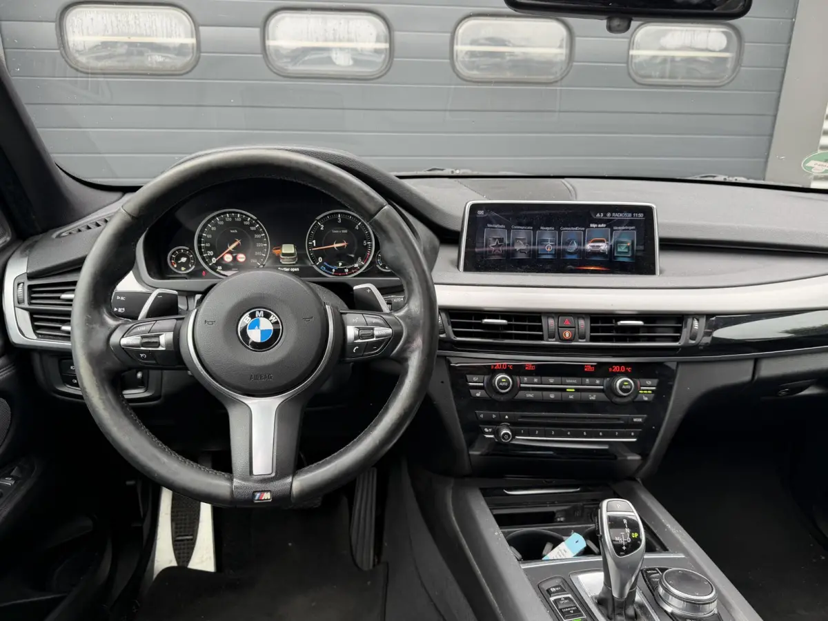 xDrive30d High Executive M-Sport | Panoramadak | 360* Camera | Harmon Kardon | Elektrische Achterklep | Elektrische Trekhaak |