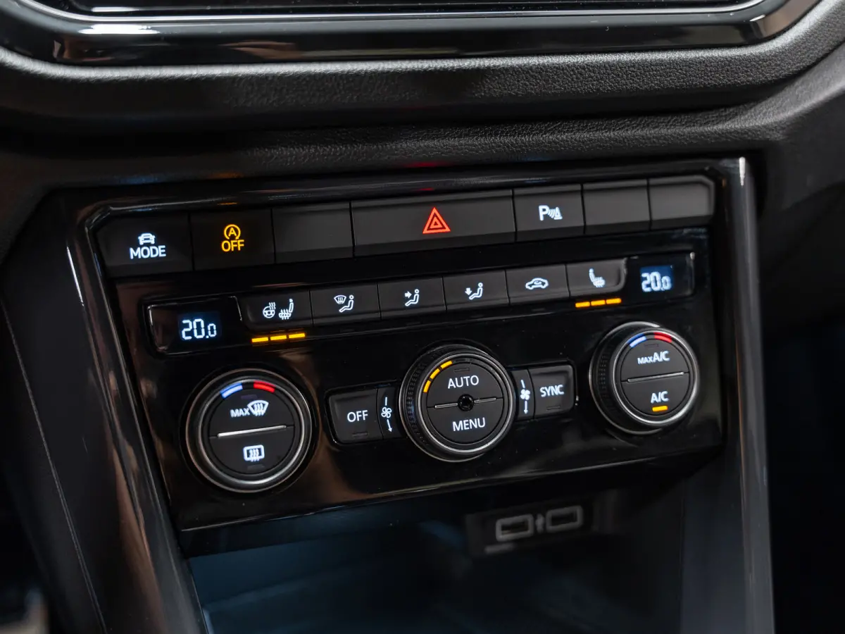 1.5 TSI 150PK DSG Sport, Voll Led, Virtual Cockpit, Apple Carplay, Cam, ACC, Clima, Private Glas, Voll Onderhoud