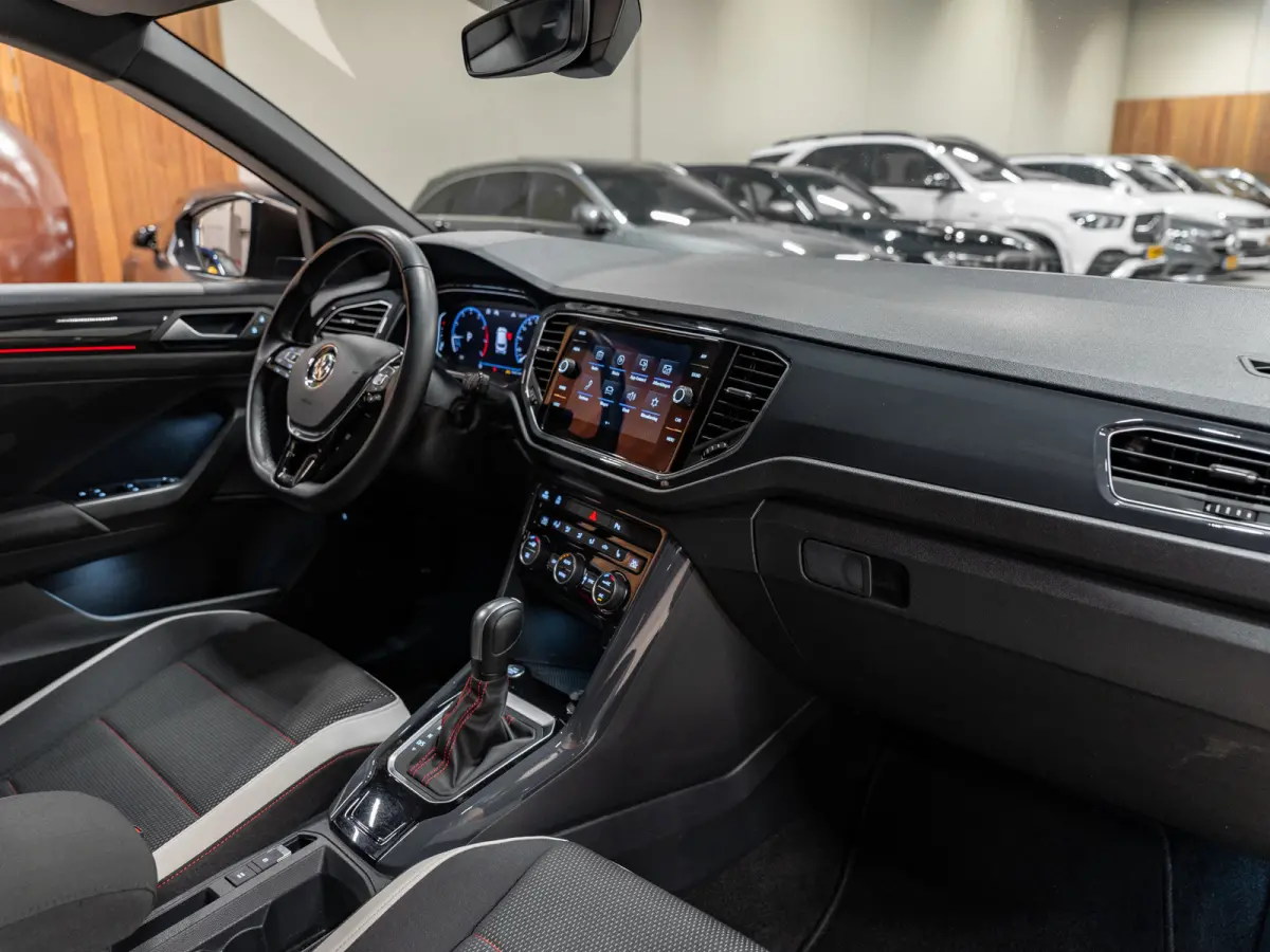 1.5 TSI 150PK DSG Sport, Voll Led, Virtual Cockpit, Apple Carplay, Cam, ACC, Clima, Private Glas, Voll Onderhoud