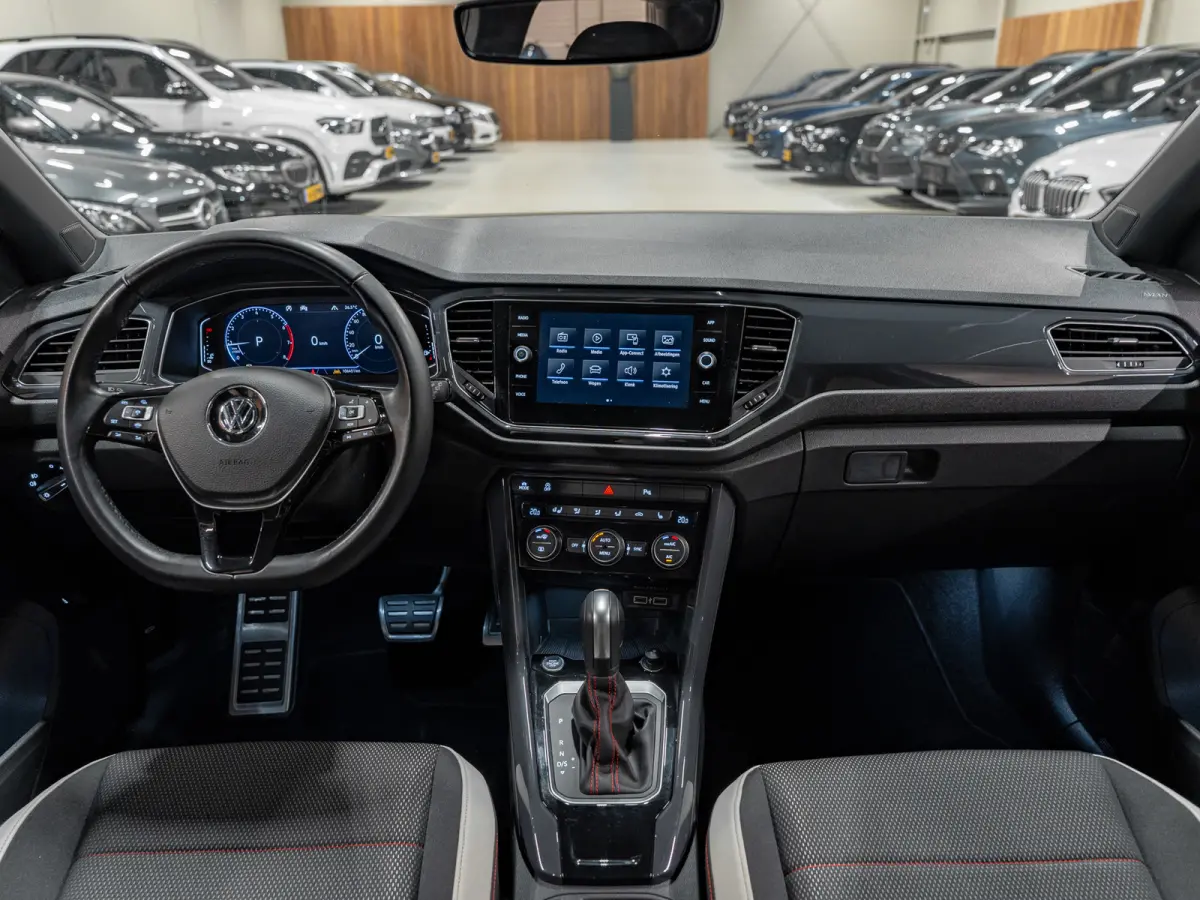 1.5 TSI 150PK DSG Sport, Voll Led, Virtual Cockpit, Apple Carplay, Cam, ACC, Clima, Private Glas, Voll Onderhoud
