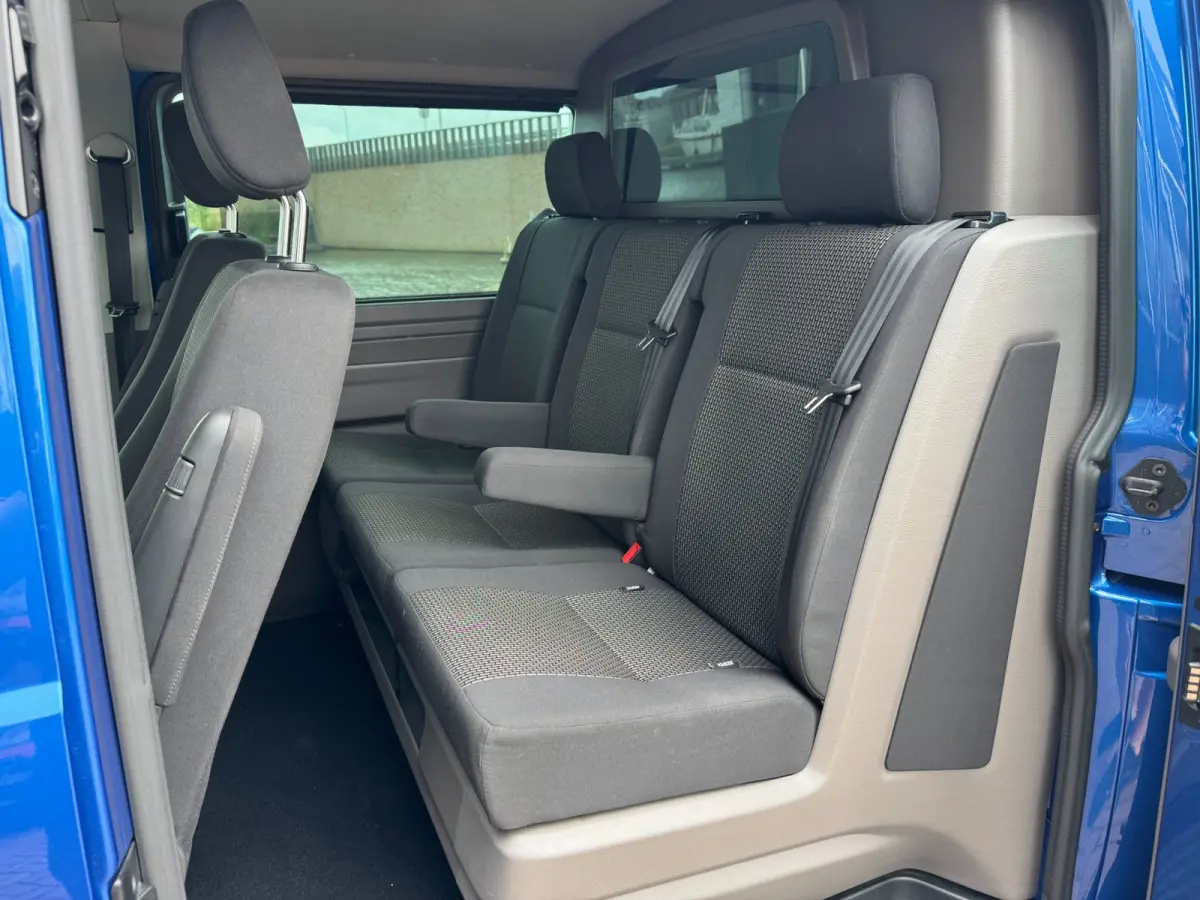 2.0 TDI L2H1 30 DC Bulli **CAMERA + CRUISE + 2x SCHUIFDEUR + STOELVERW**