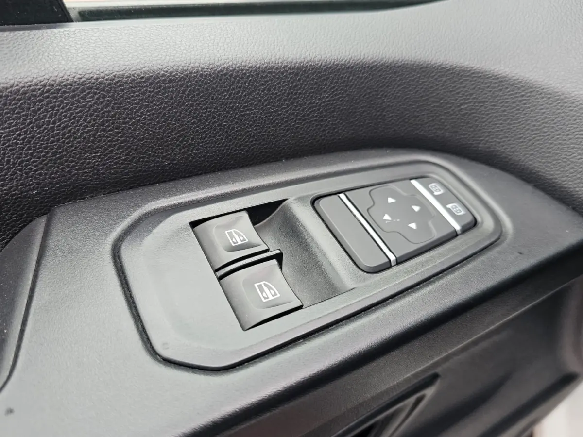 2.0 dCi 150PK T29 L1H1 Comfort | Automaat | LED | Trekhaak | Navi | Camera | PDC | App-Connect |