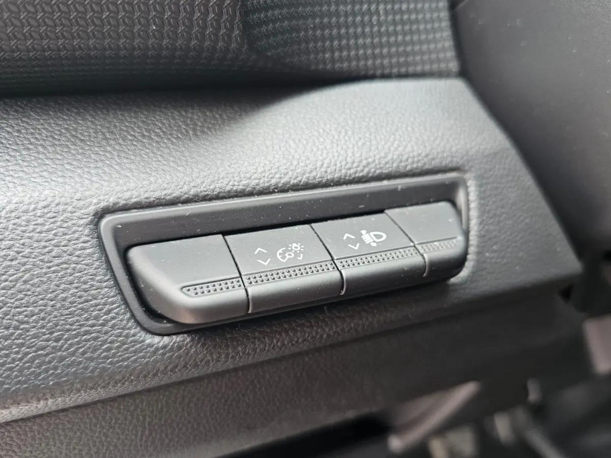 2.0 dCi 150PK T29 L1H1 Comfort | Automaat | LED | Trekhaak | Navi | Camera | PDC | App-Connect |