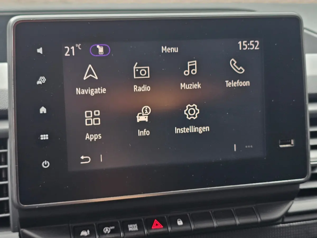 2.0 dCi 150PK T29 L1H1 Comfort | Automaat | LED | Trekhaak | Navi | Camera | PDC | App-Connect |