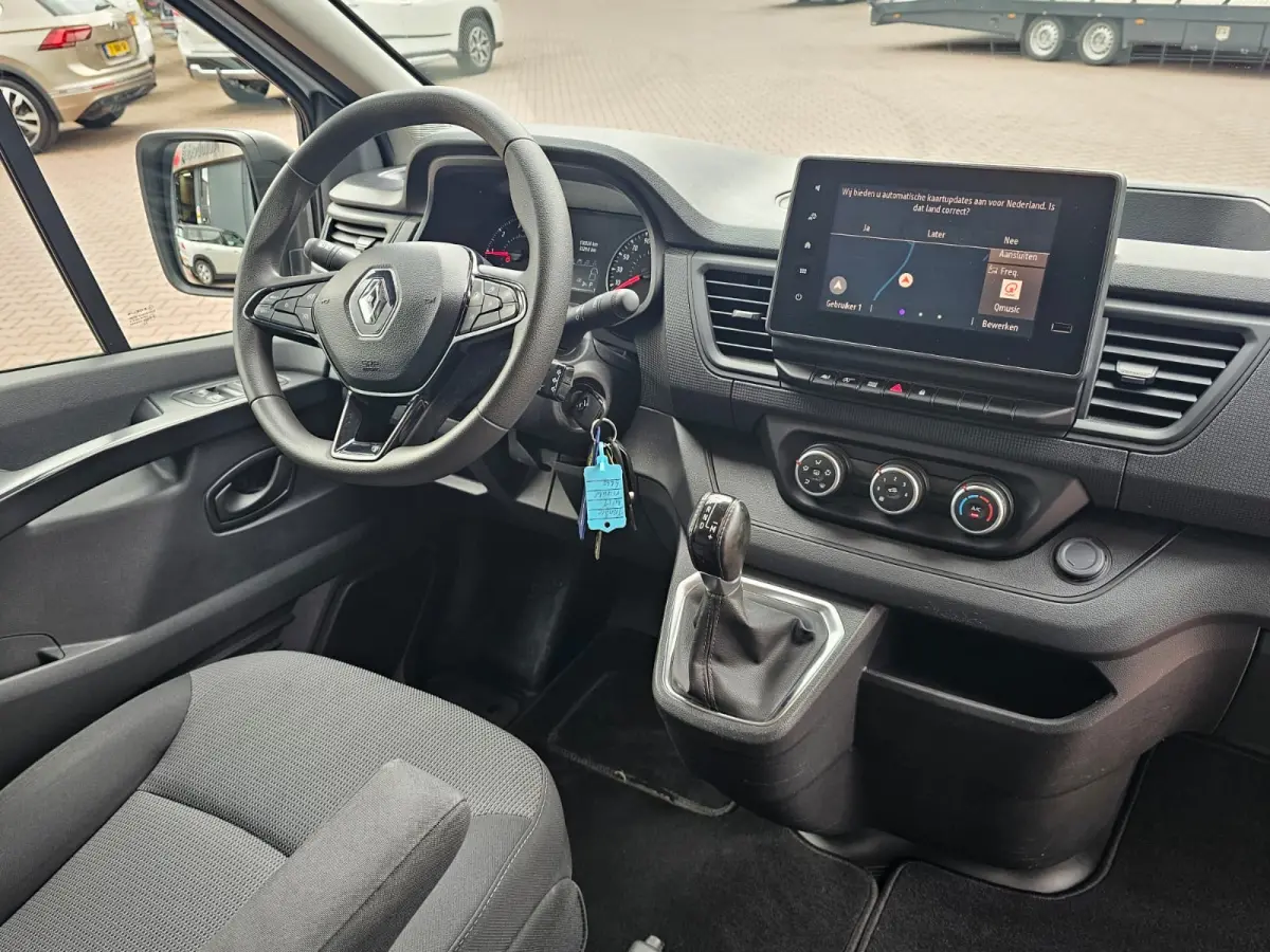 2.0 dCi 150PK T29 L1H1 Comfort | Automaat | LED | Trekhaak | Navi | Camera | PDC | App-Connect |