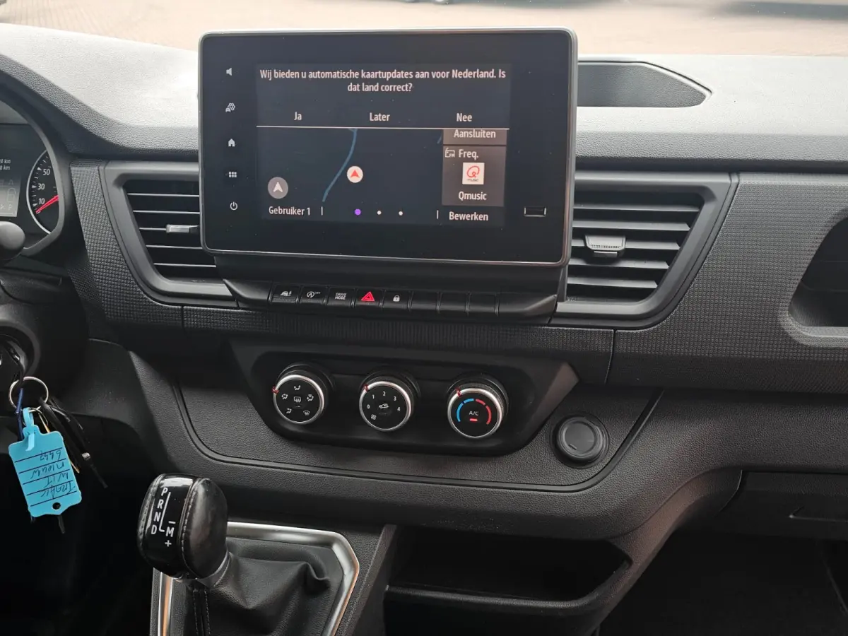 2.0 dCi 150PK T29 L1H1 Comfort | Automaat | LED | Trekhaak | Navi | Camera | PDC | App-Connect |