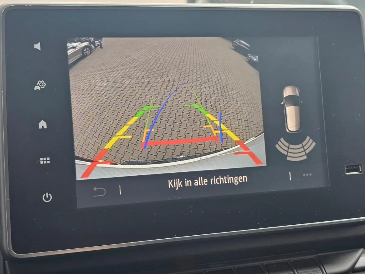2.0 dCi 150PK T29 L1H1 Comfort | Automaat | LED | Trekhaak | Navi | Camera | PDC | App-Connect |