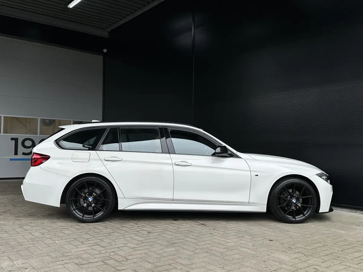 328i | M-SPORT | NL-Auto | PANODAK | LEER | SportAUT