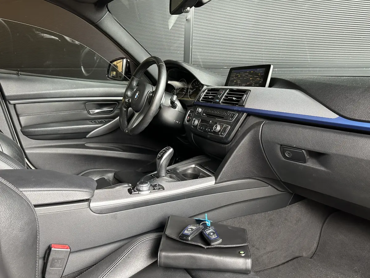 328i | M-SPORT | NL-Auto | PANODAK | LEER | SportAUT