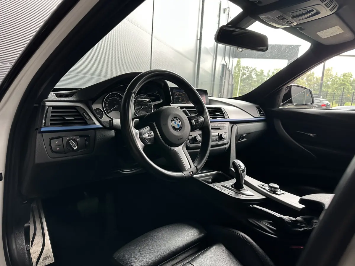 328i | M-SPORT | NL-Auto | PANODAK | LEER | SportAUT