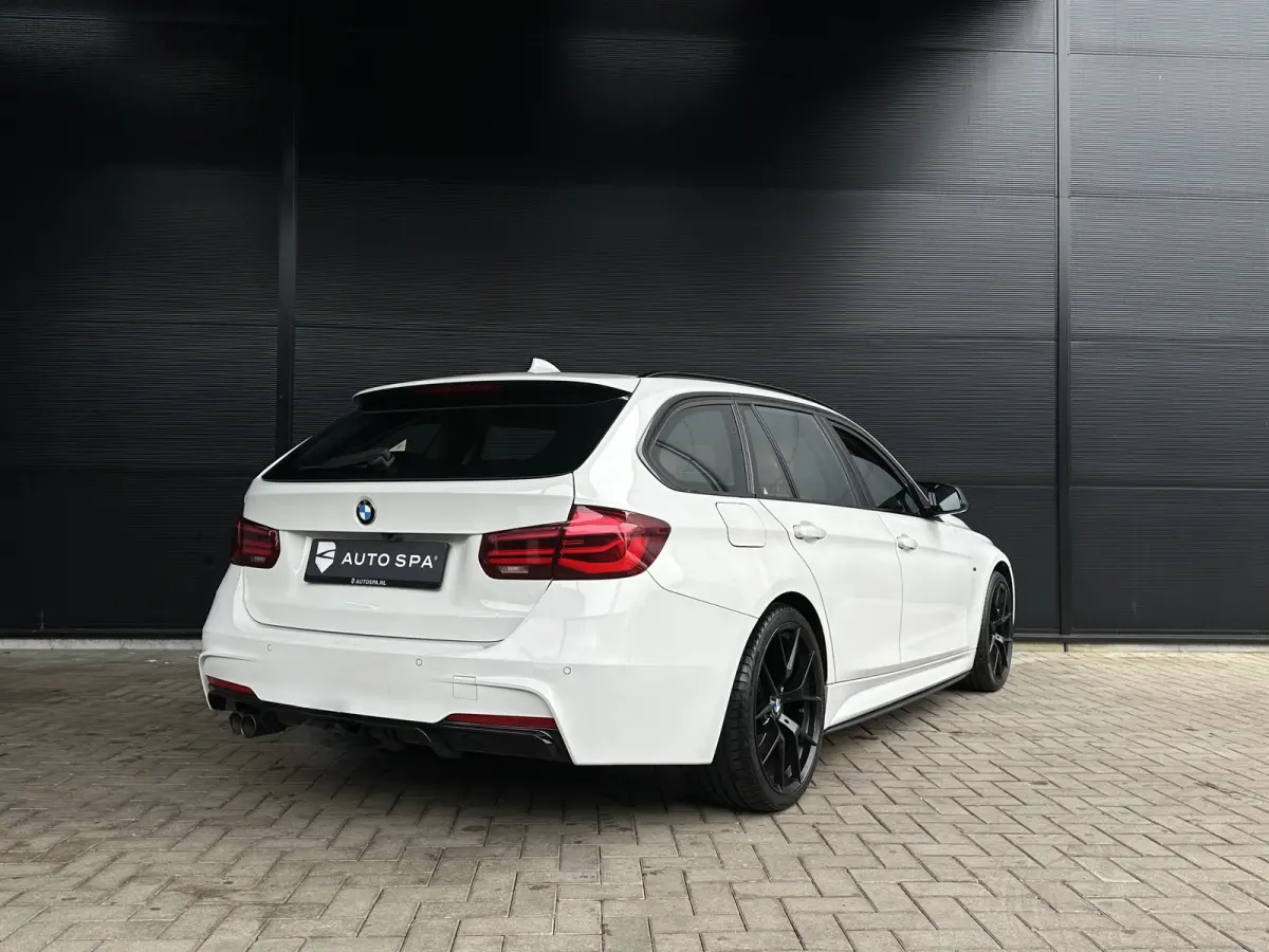 328i | M-SPORT | NL-Auto | PANODAK | LEER | SportAUT