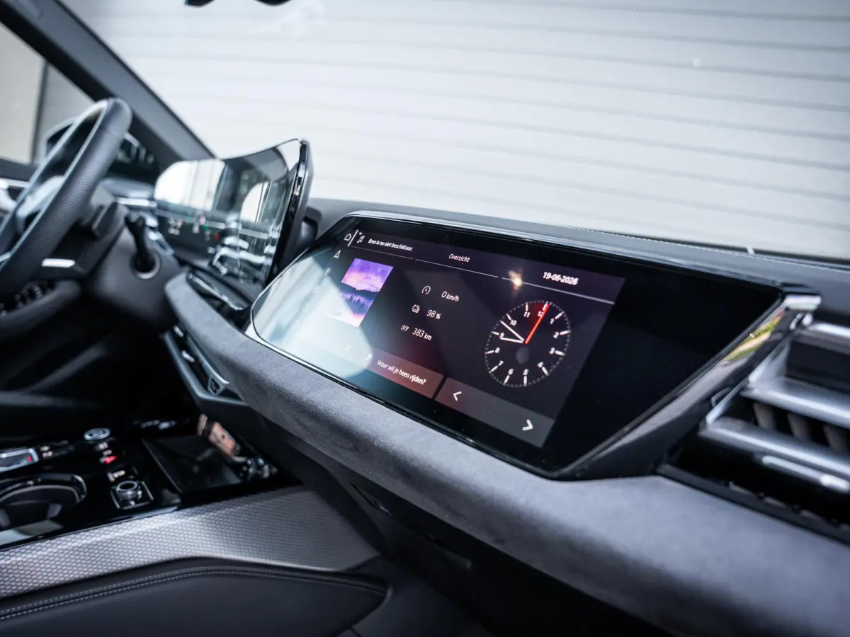 Avant 2.0 quattro S edition - Passenger Displ. l Panorama l 360cam