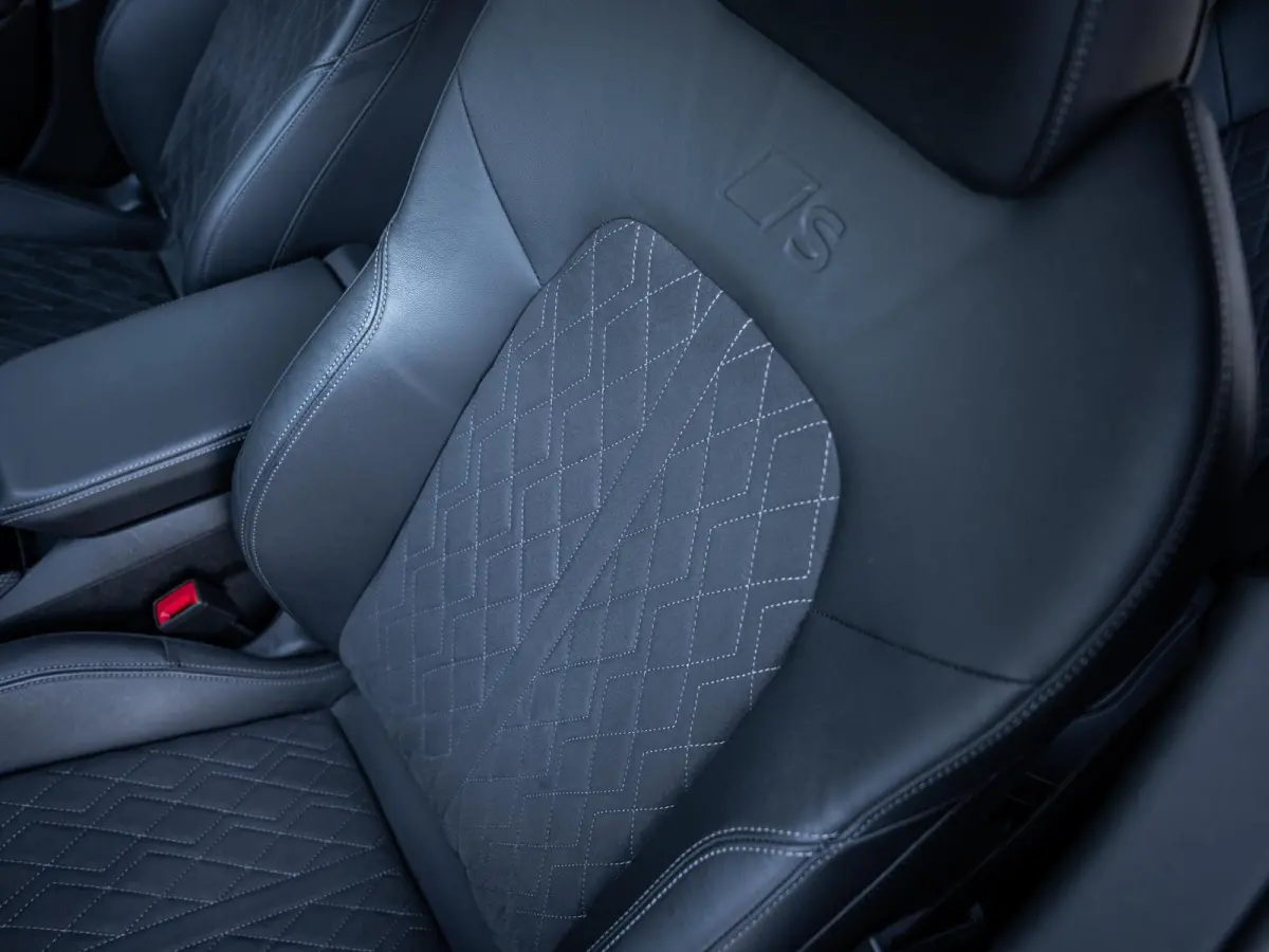 Avant 2.0 quattro S edition - Passenger Displ. l Panorama l 360cam