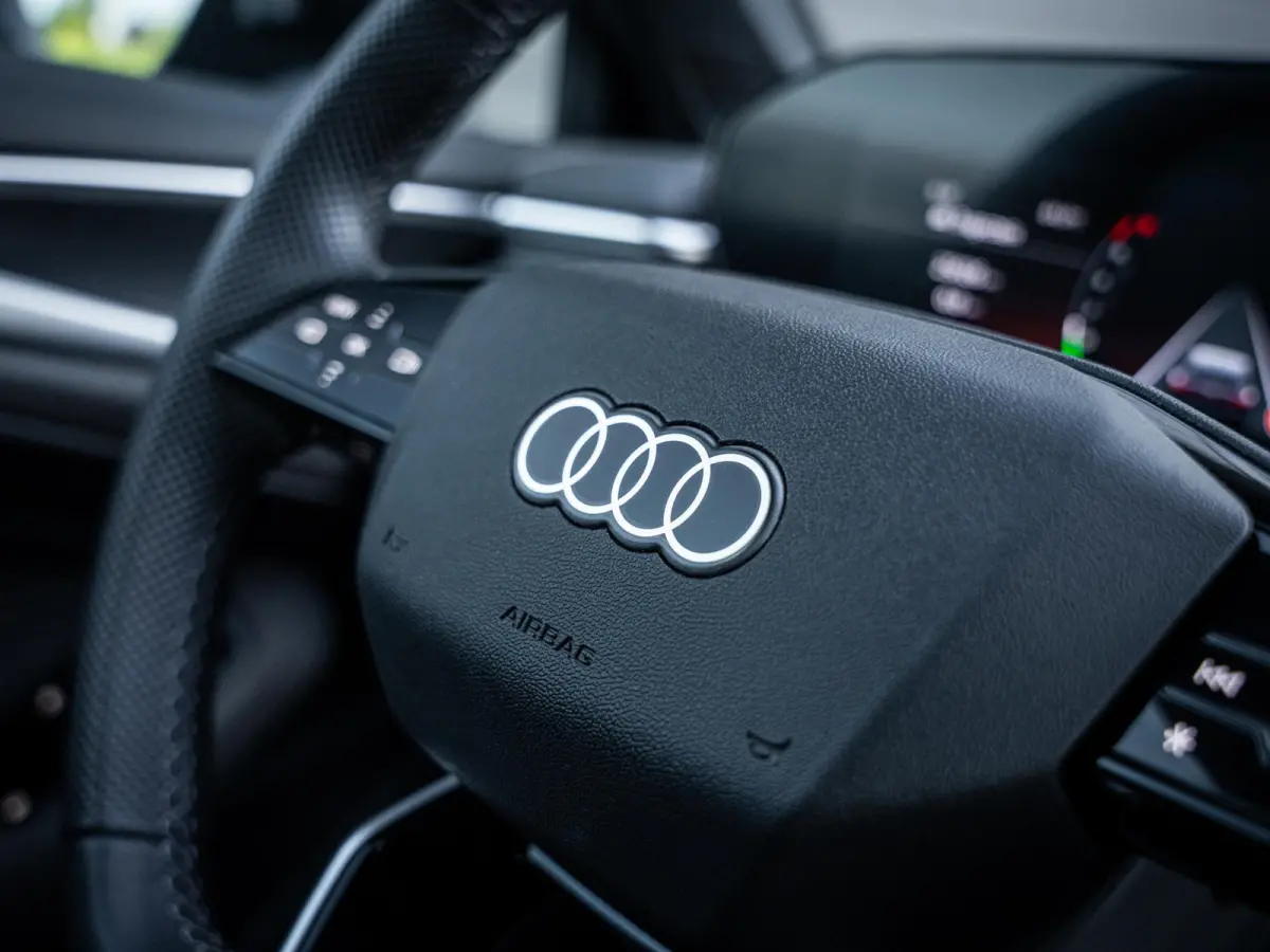 Avant 2.0 quattro S edition - Passenger Displ. l Panorama l 360cam