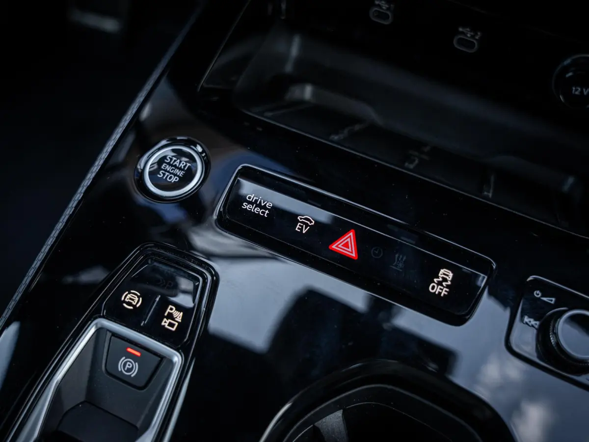 Avant 2.0 quattro S edition - Passenger Displ. l Panorama l 360cam