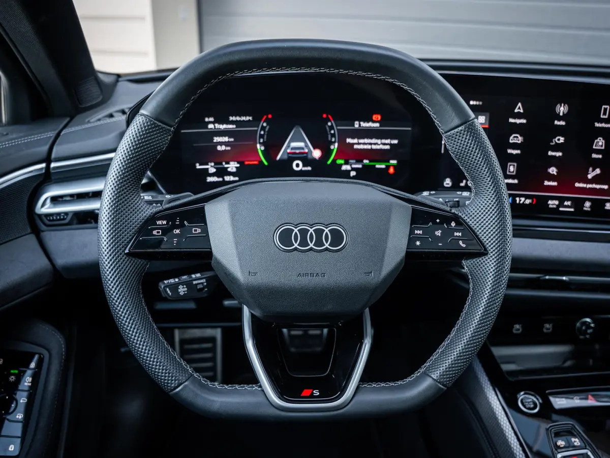 Avant 2.0 quattro S edition - Passenger Displ. l Panorama l 360cam