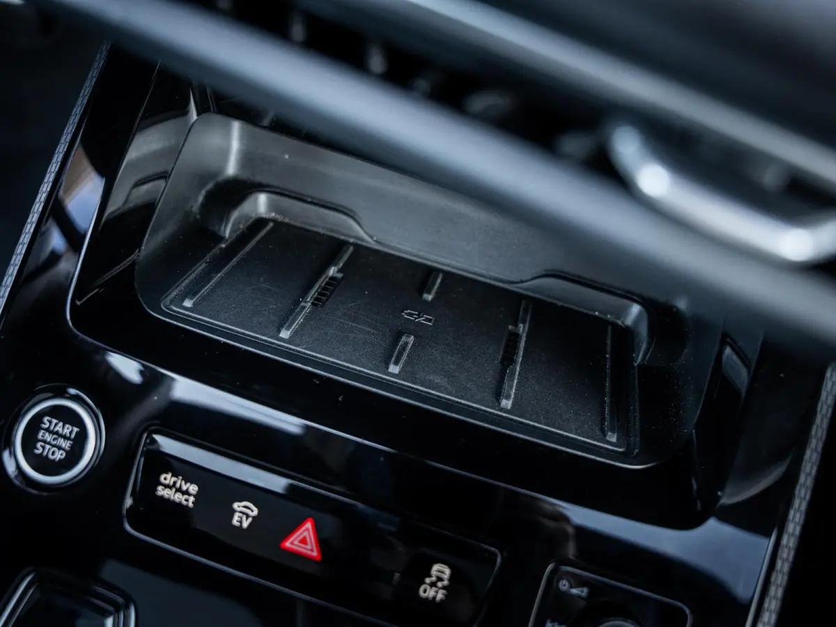 Avant 2.0 quattro S edition - Passenger Displ. l Panorama l 360cam