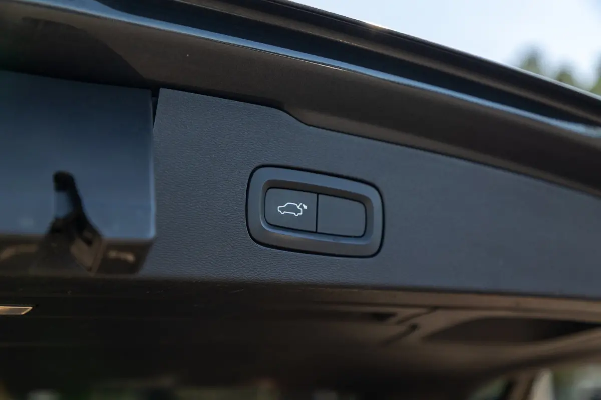 2.0 T8 Twin Engine AWD I Inscription I Bowers & Wilkens I Panoramadak I Trekhaak I Pilot assist