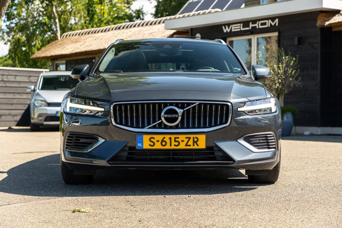 2.0 T8 Twin Engine AWD I Inscription I Bowers & Wilkens I Panoramadak I Trekhaak I Pilot assist