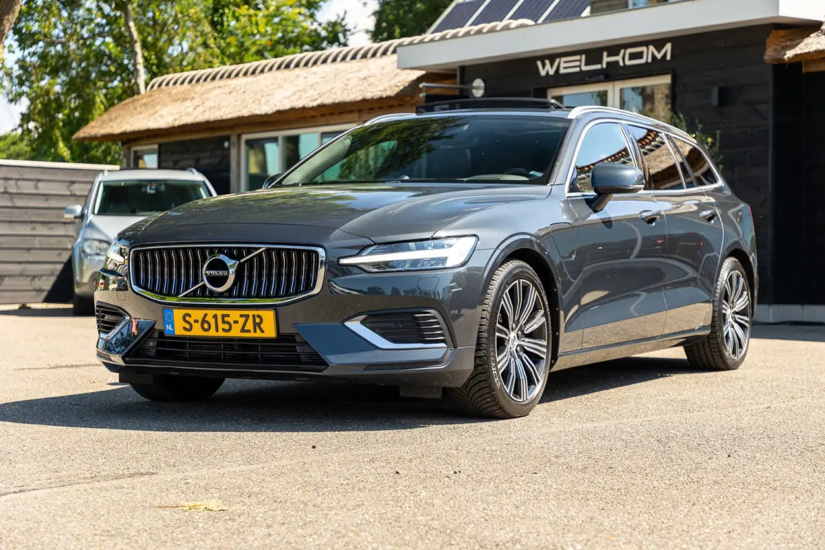 2.0 T8 Twin Engine AWD I Inscription I Bowers & Wilkens I Panoramadak I Trekhaak I Pilot assist