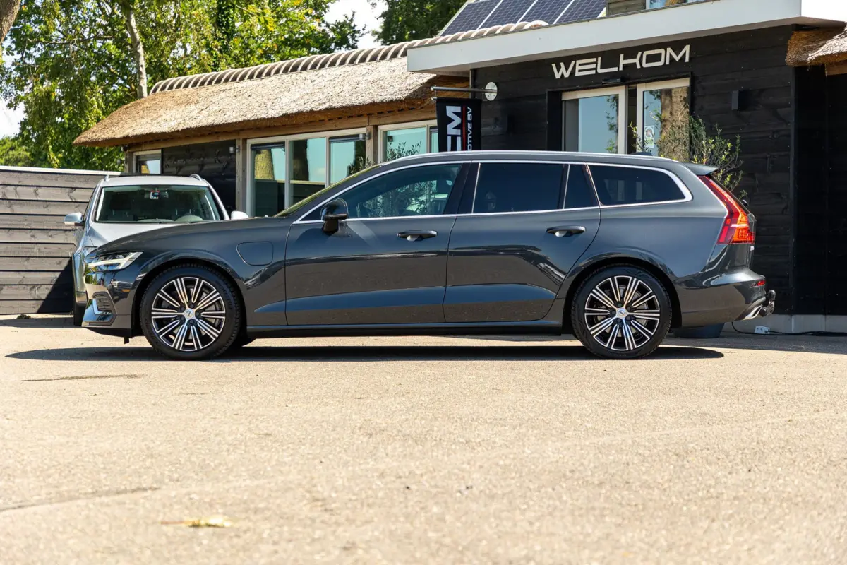 2.0 T8 Twin Engine AWD I Inscription I Bowers & Wilkens I Panoramadak I Trekhaak I Pilot assist