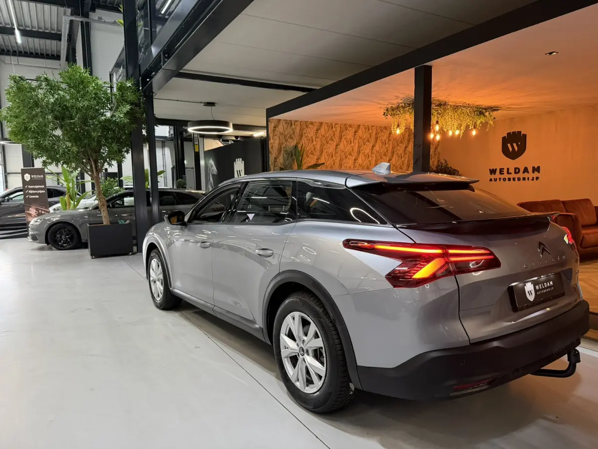 1.2 Feel |Trekhaak|Dealer Onderhouden|Allseason|CarPlay|2023|LED|Navi|Airco|PDC|Rijklaar