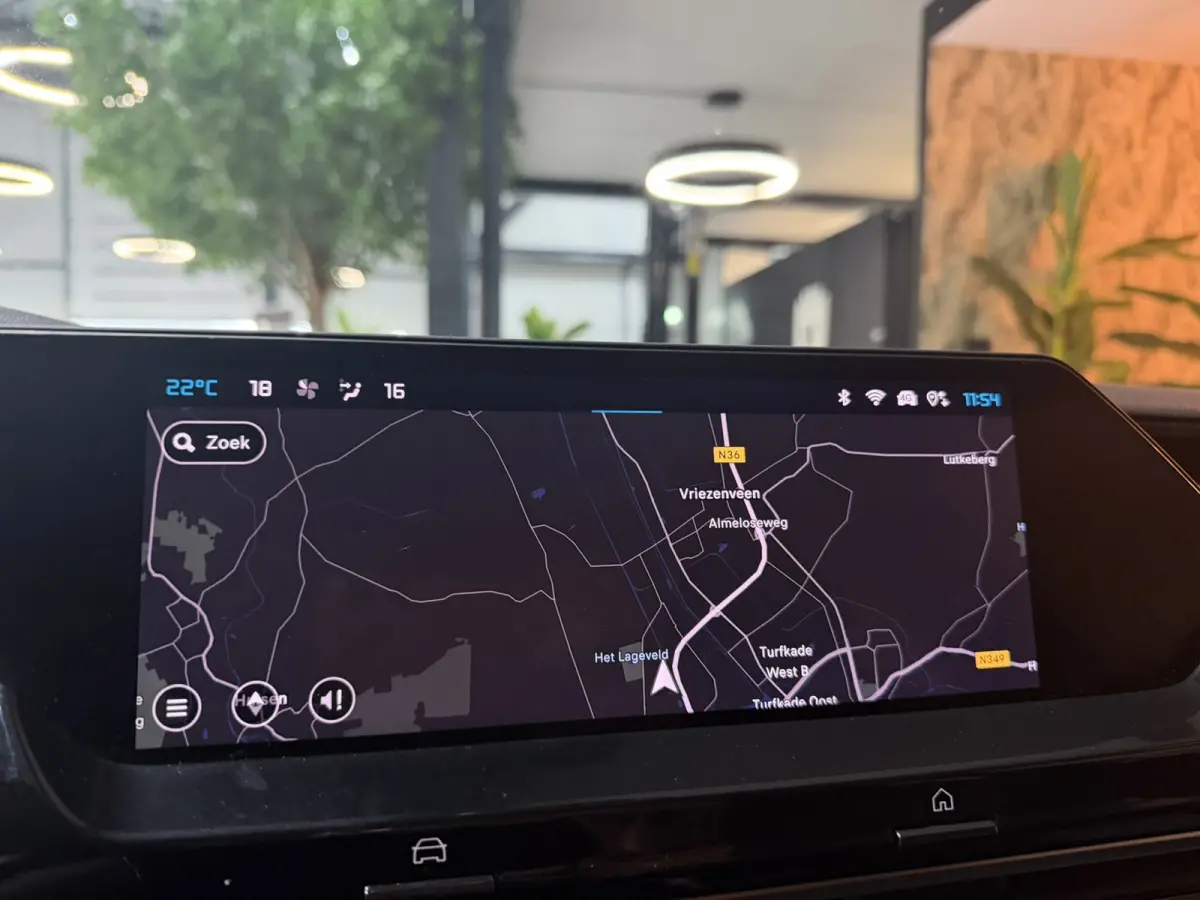 1.2 Feel |Trekhaak|Dealer Onderhouden|Allseason|CarPlay|2023|LED|Navi|Airco|PDC|Rijklaar
